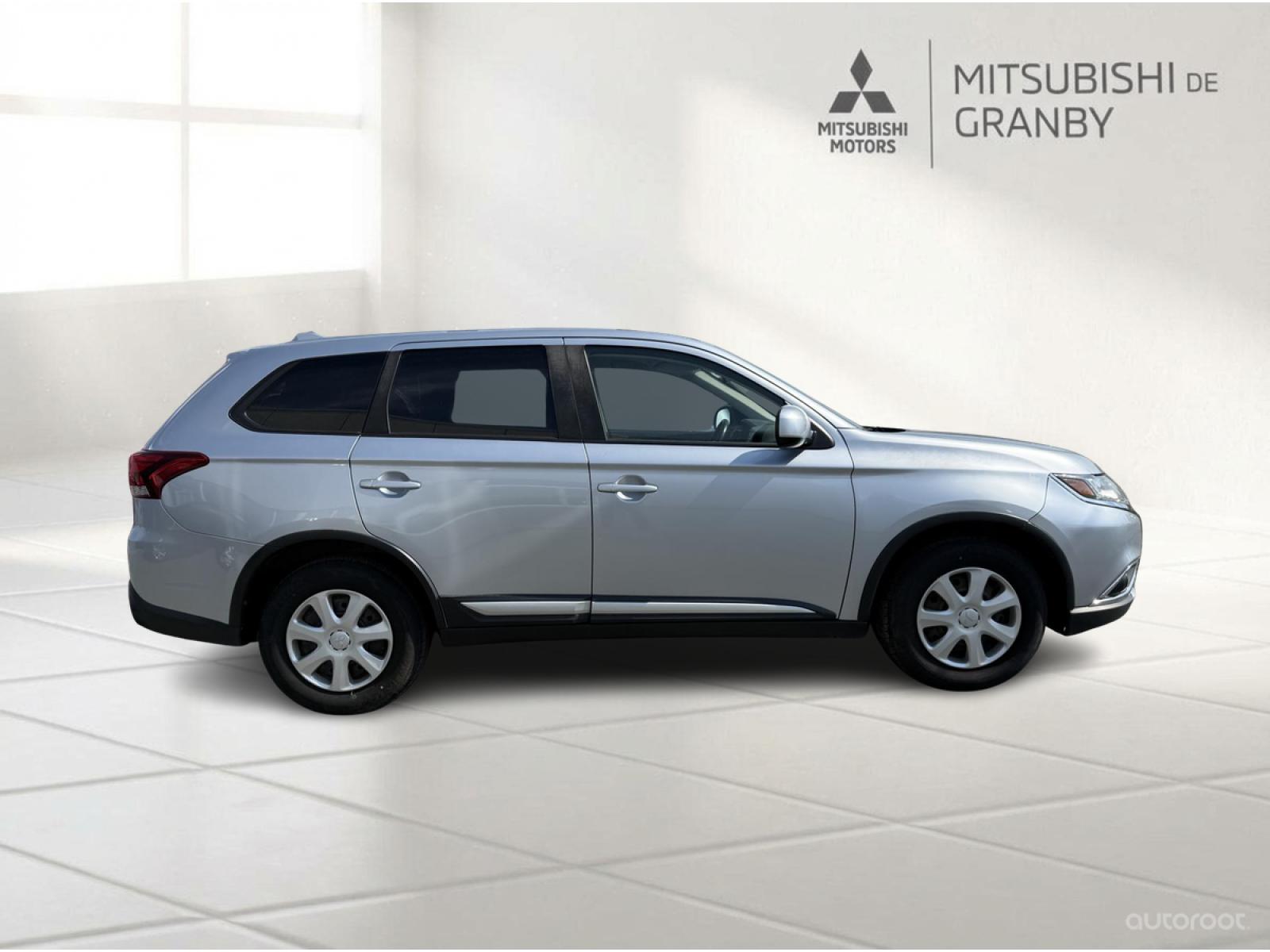 Mitsubishi Outlander ES 2017 — photo 3