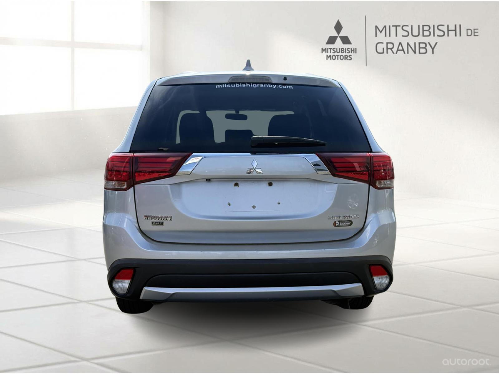 Mitsubishi Outlander ES 2017 — photo 5