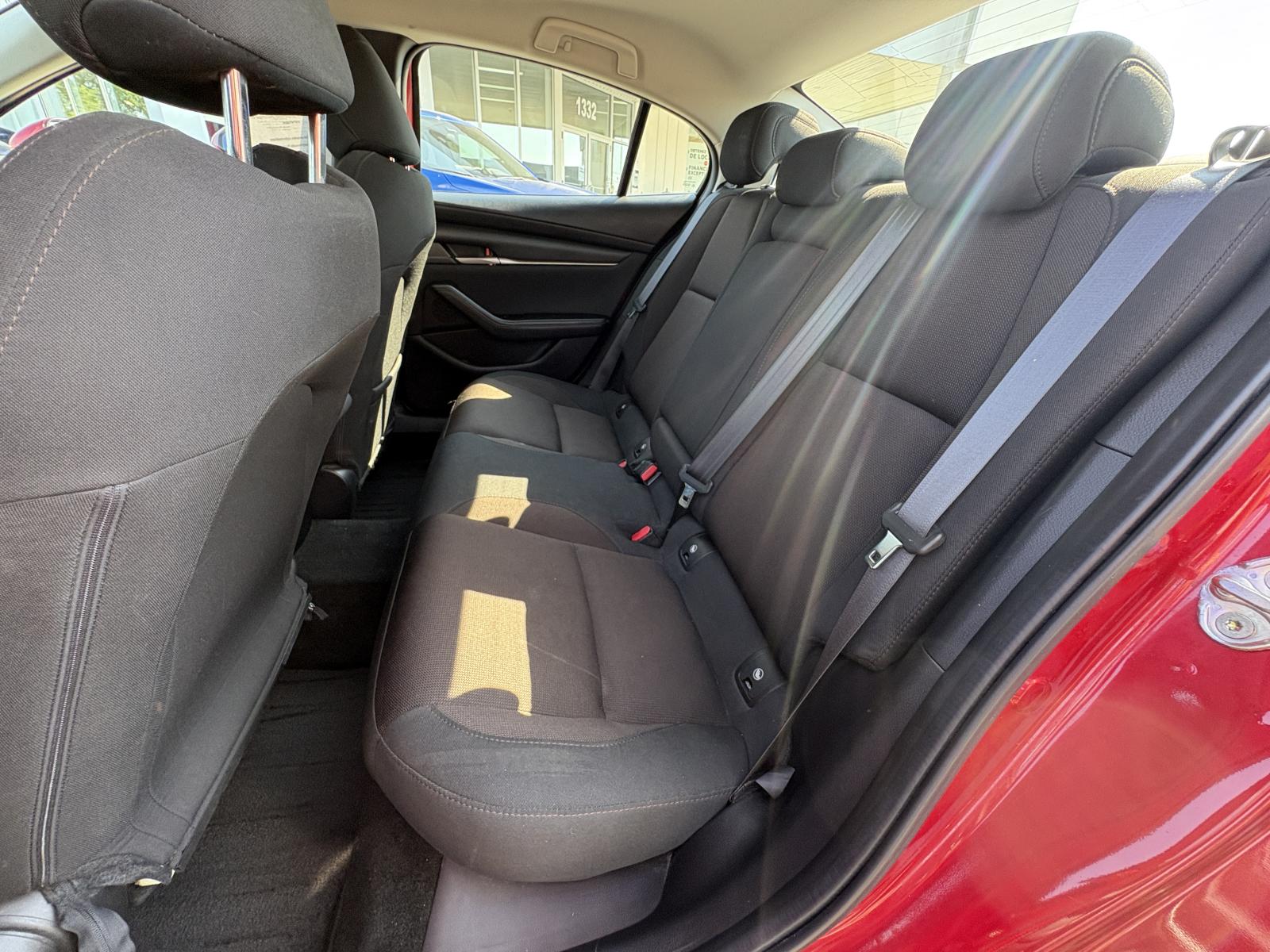 Mazda Mazda3 GS 2023 — photo 8