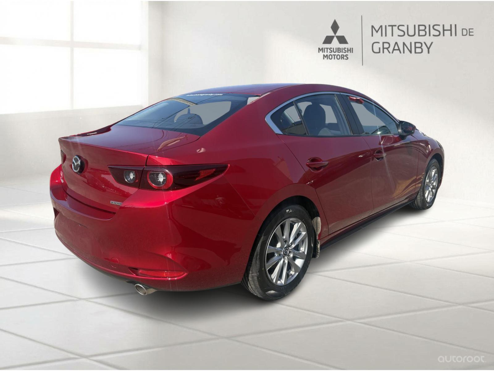 Mazda Mazda3 GS 2023 — photo 2