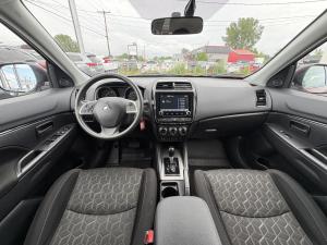 Miniature 8 Mitsubishi RVR ES 2026