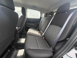 Miniature 16 Mitsubishi RVR ES 2024