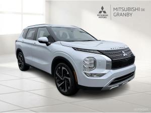 2023 Mitsubishi Outlander LE Premium - Image 1