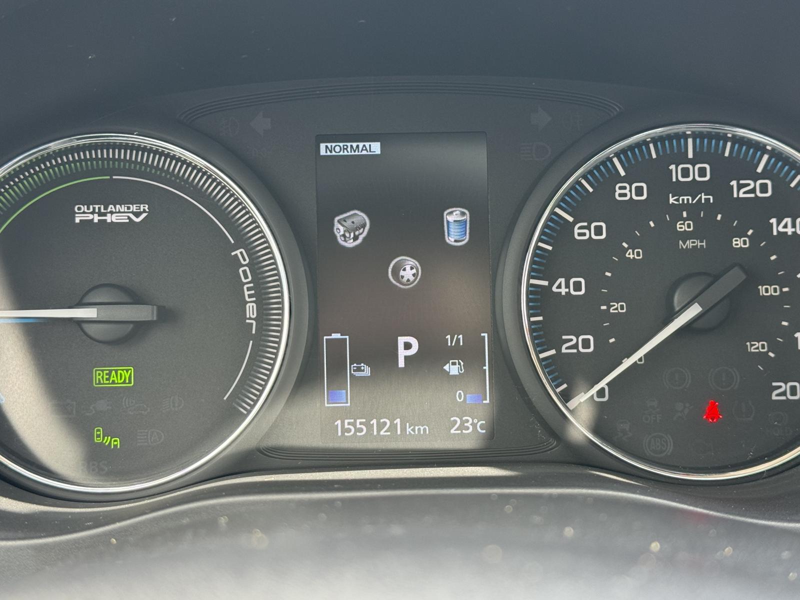 Mitsubishi Outlander PHEV SE Touring 2018 — photo 8