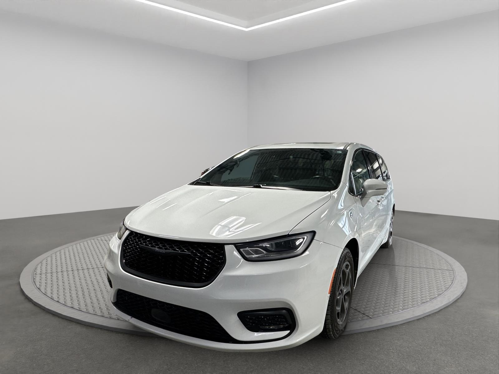 Chrysler Pacifica Hybrid Limited 2022