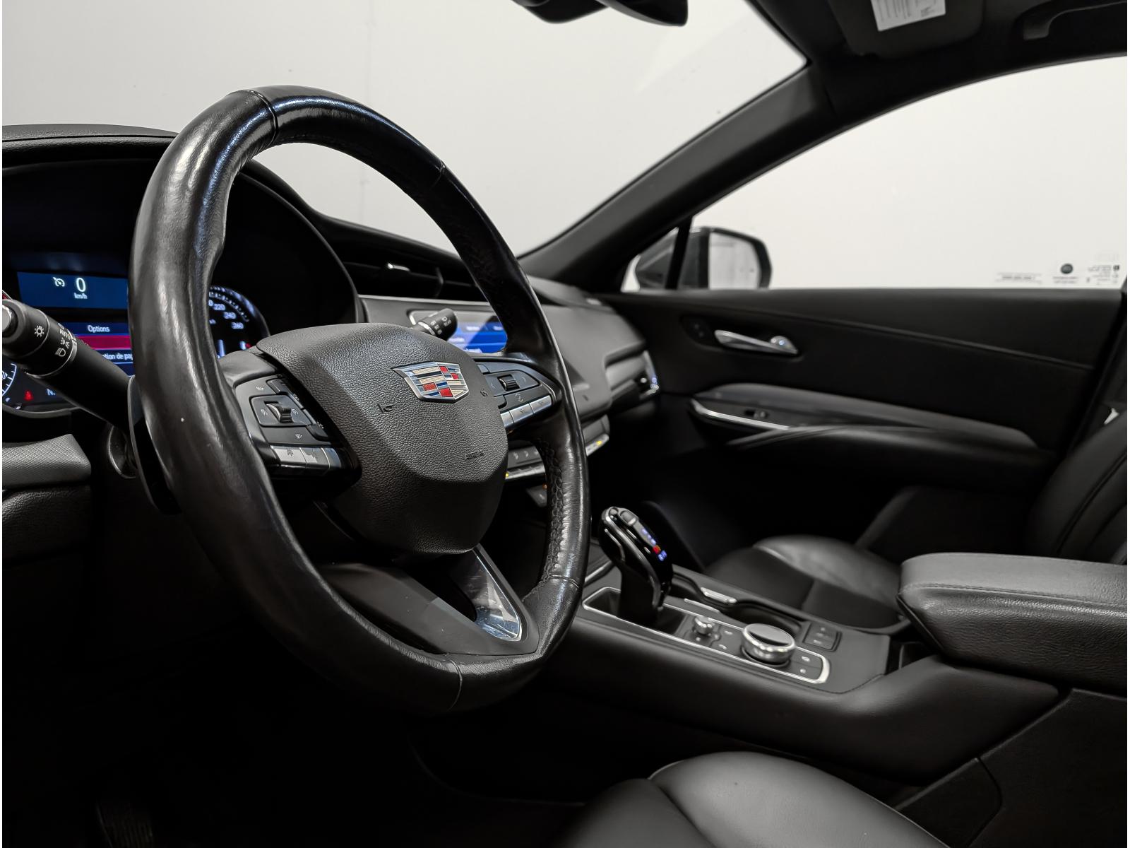 Image 6 Cadillac XT4 Premium Luxury 2021