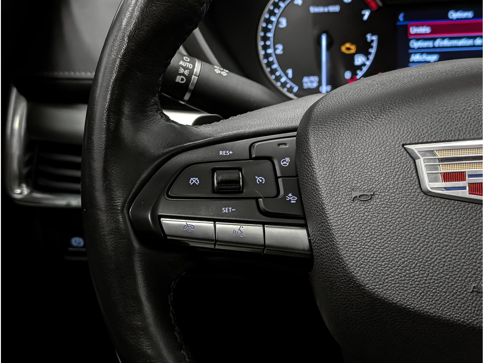 Image 15 Cadillac XT4 Premium Luxury 2021