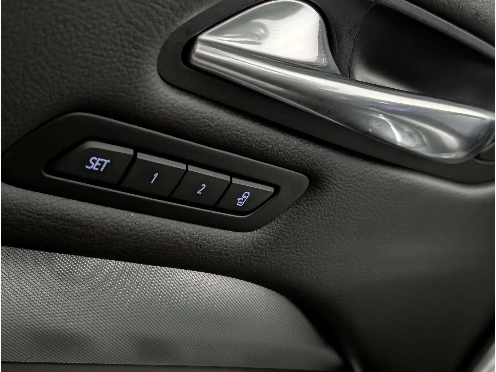 Image 17 Cadillac XT4 Premium Luxury 2021