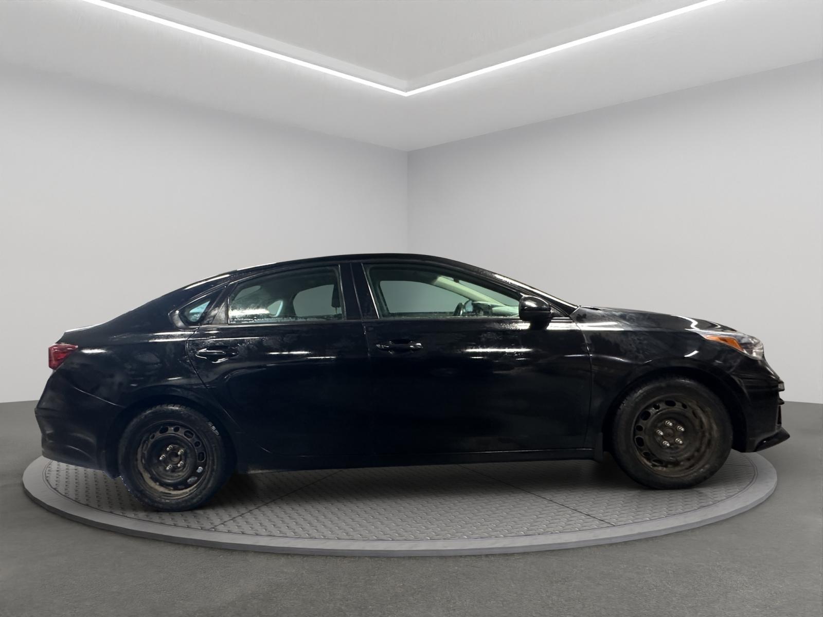 Kia Forte LX 2020 — photo 7