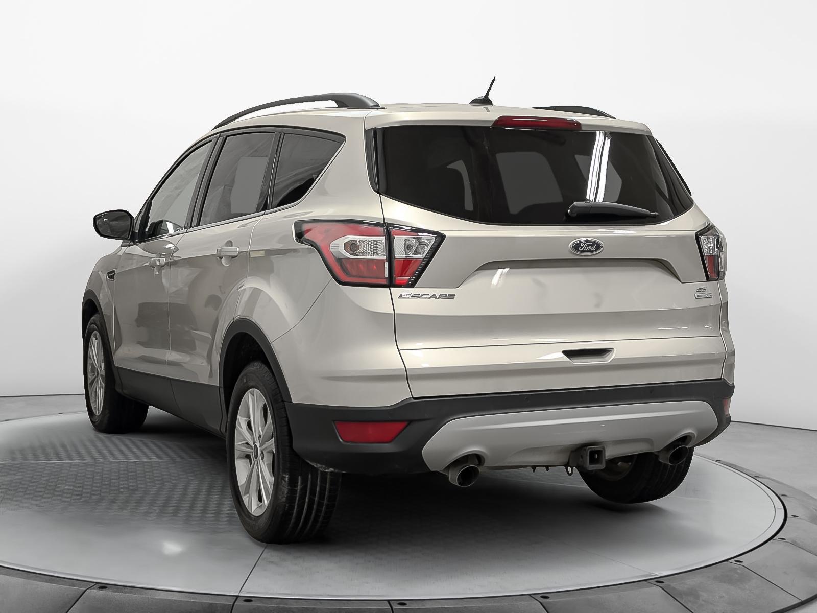 Ford Escape SE 2017 — photo 2