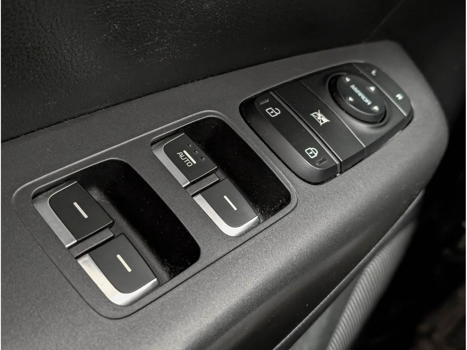 Image 15 Kia Sportage LX 2017