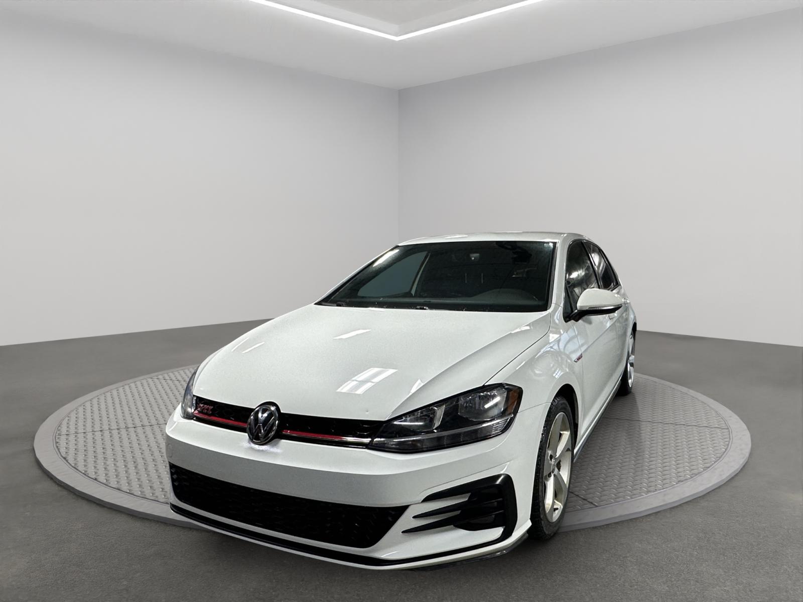 Volkswagen GTI Base 2020