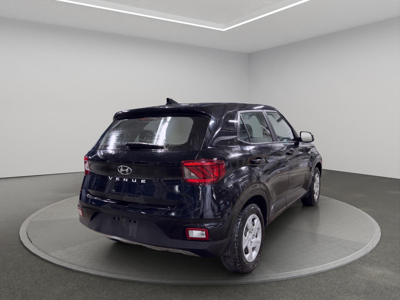 Hyundai Venue Essential 2022 — photo 6