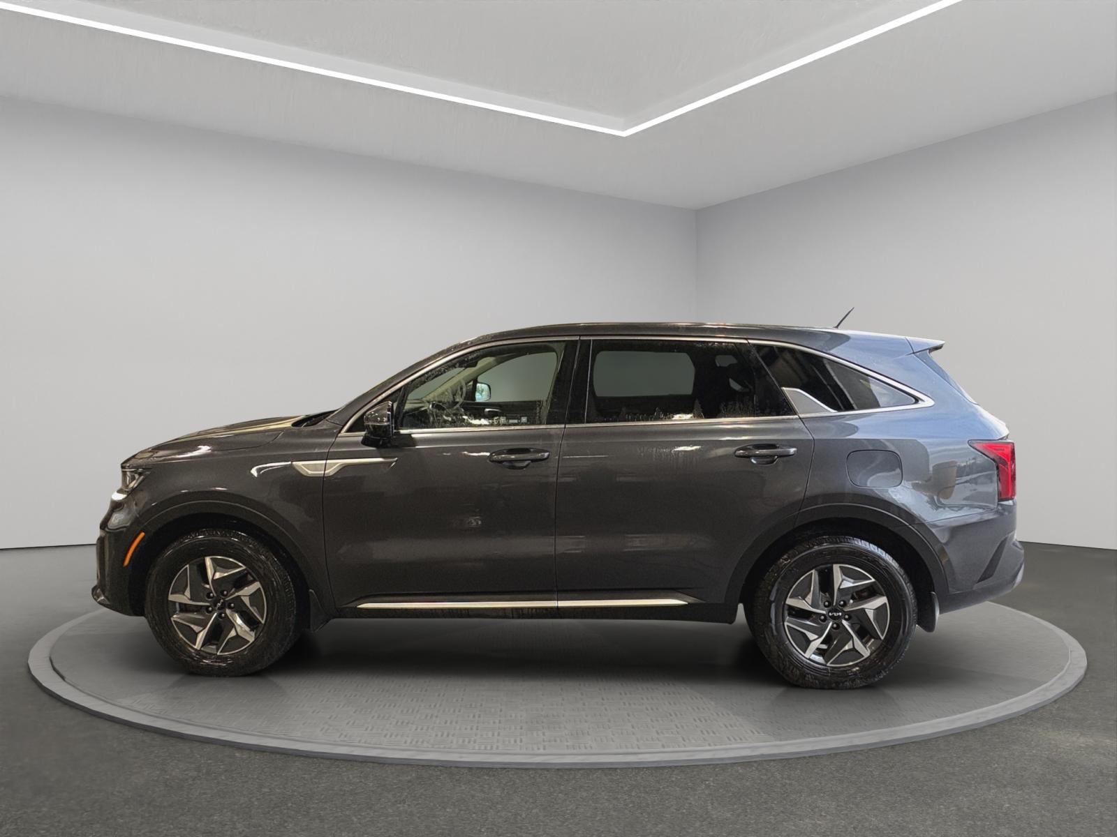 Kia Sorento LX Hybrid 2022 — photo 3