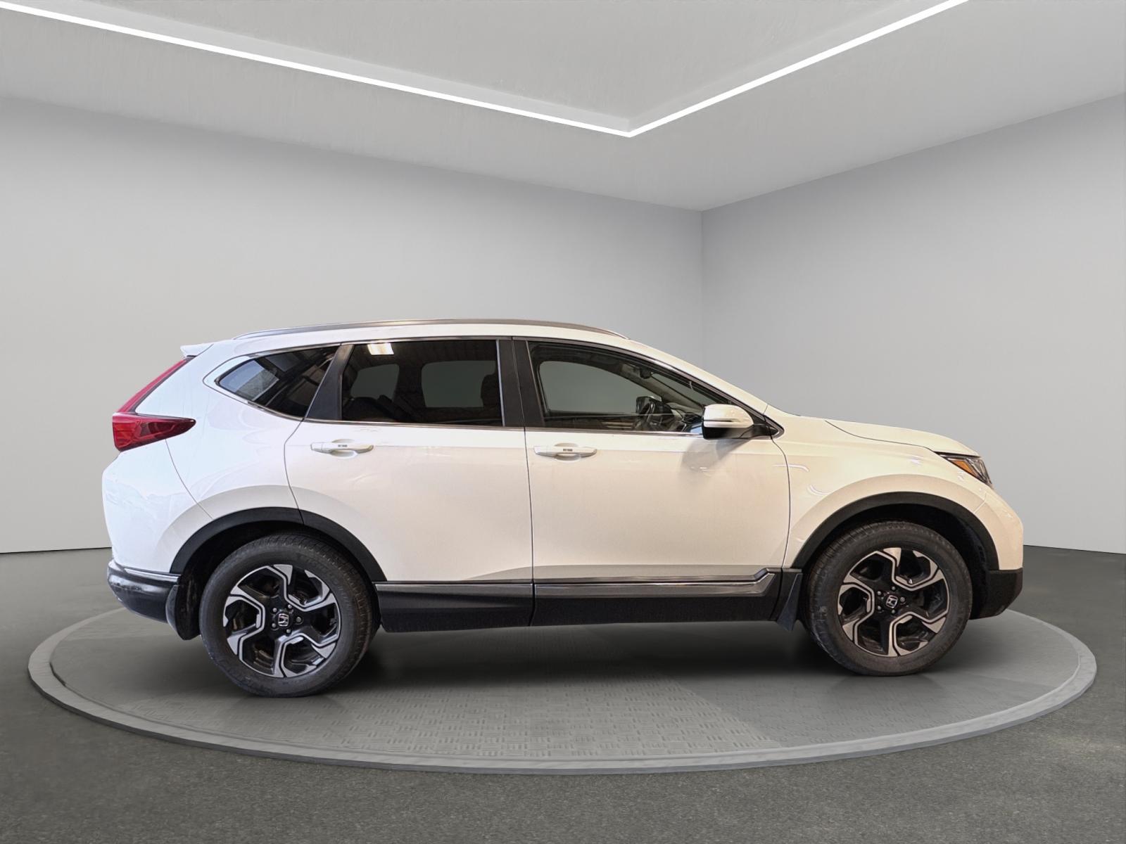 Honda CR-V Touring 2017 — photo 4