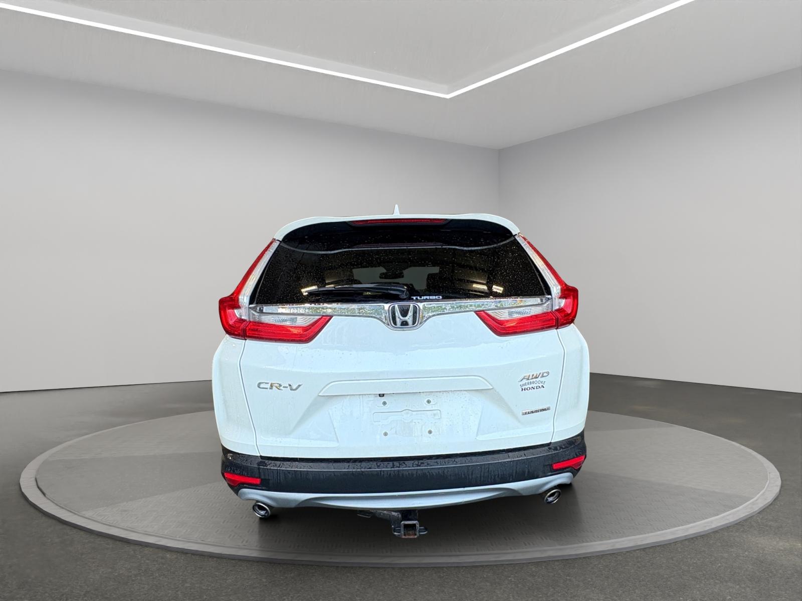 Honda CR-V Touring 2017 — photo 6