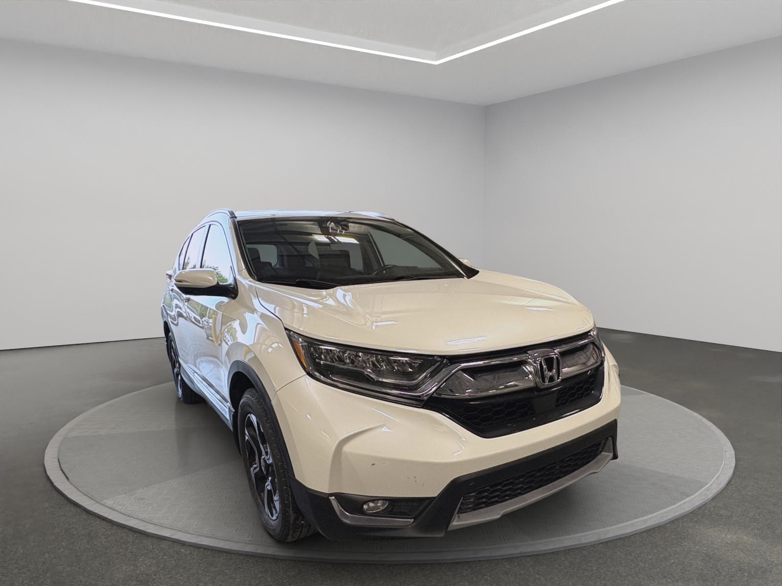Honda CR-V Touring 2017 — photo 3