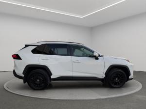 Miniature 7 Toyota Rav4 LE 2020
