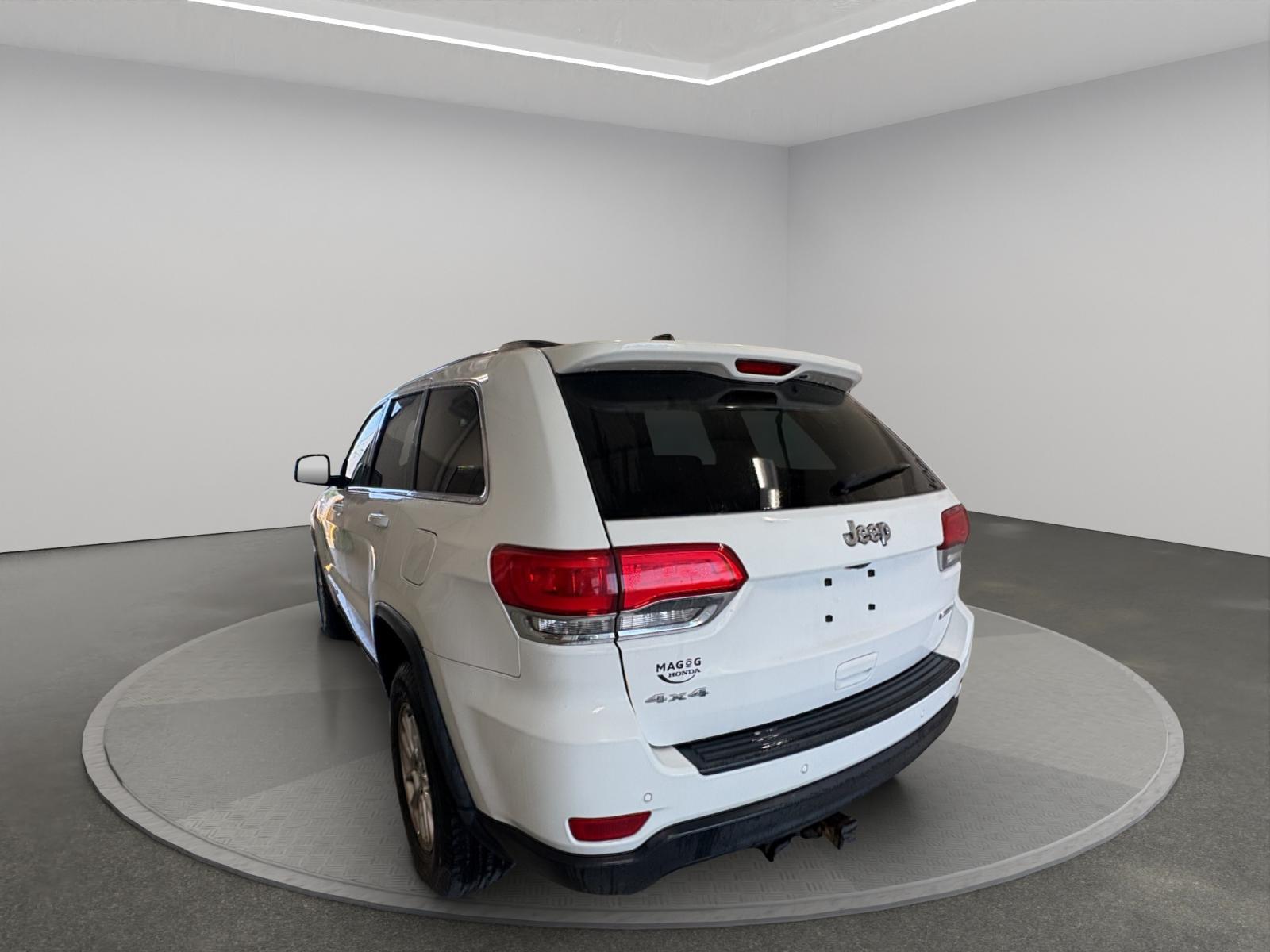Jeep Grand Cherokee Laredo 2018 — photo 4