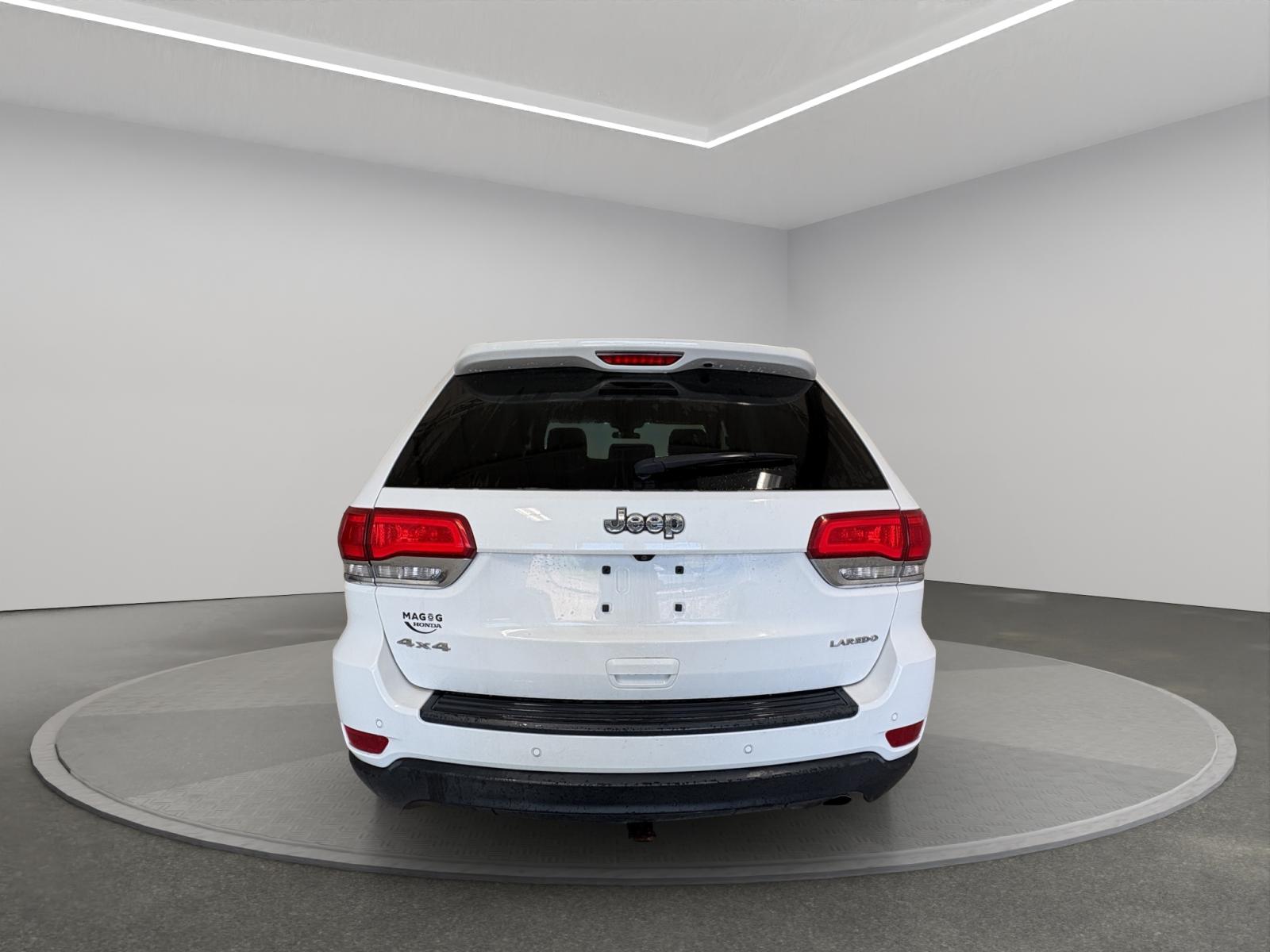 Jeep Grand Cherokee Laredo 2018 — photo 5