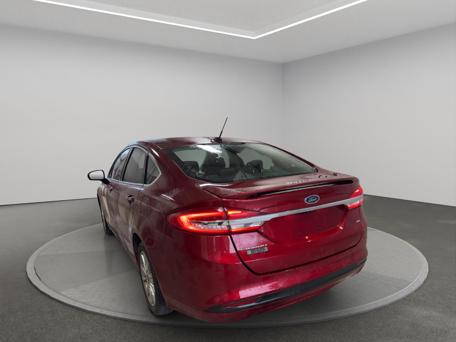 Ford Fusion SE Energi 2017 — photo 4