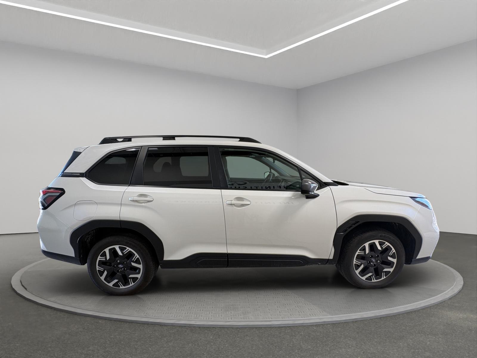 Subaru Forester Touring 2025 — photo 7