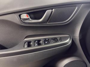 Miniature 15 Hyundai Kona Preferred 2022
