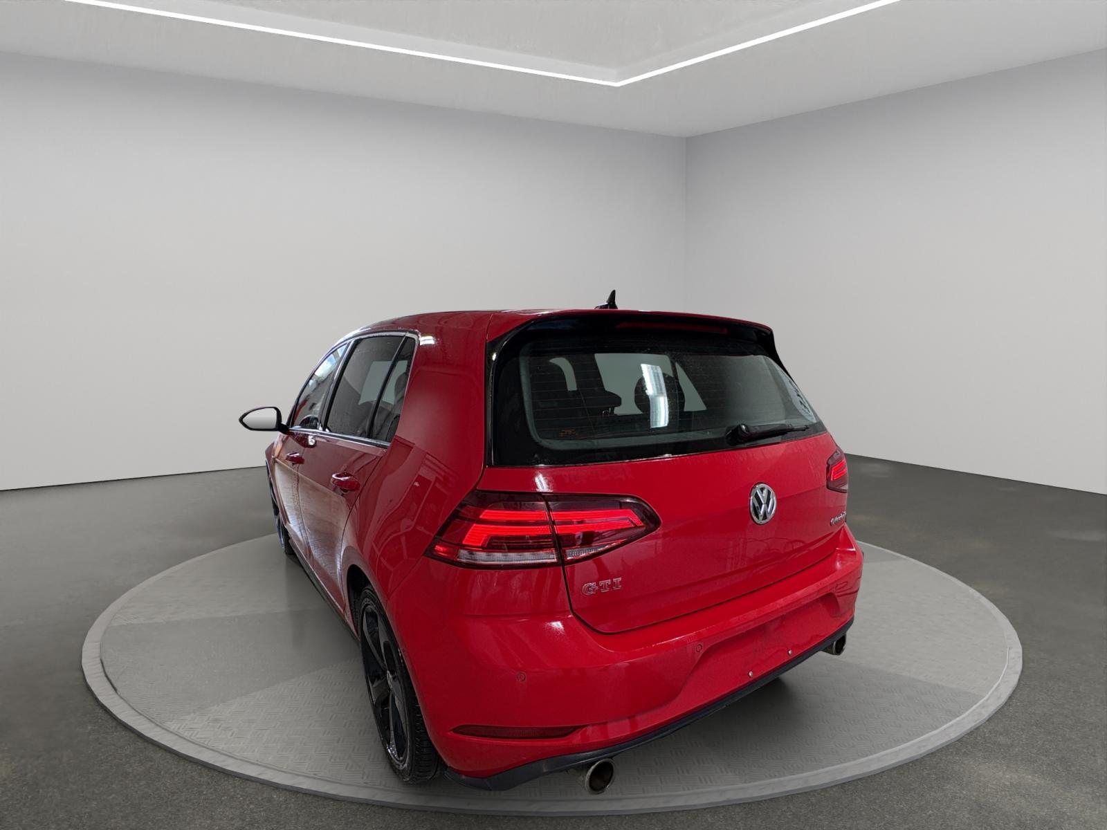 Volkswagen GTI Base 2020 — photo 4