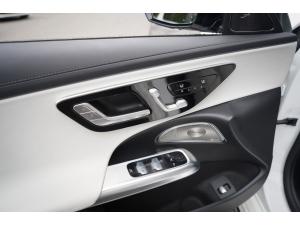Miniature 12 Mercedes-Benz E-Class E350 2025