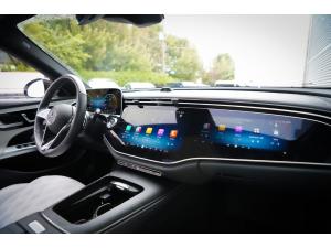 Miniature 17 Mercedes-Benz E-Class E350 2025