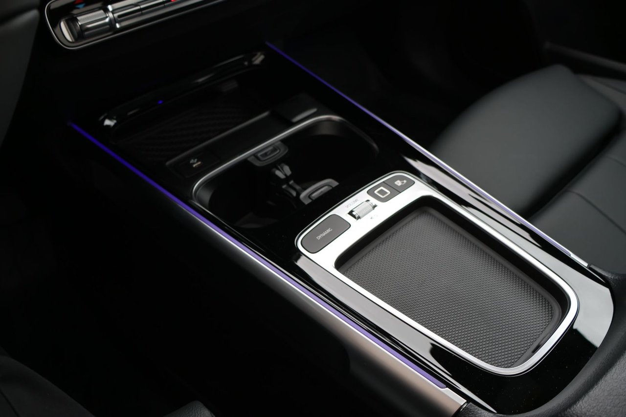 Image 23 Mercedes-Benz EQB EQB300 2025