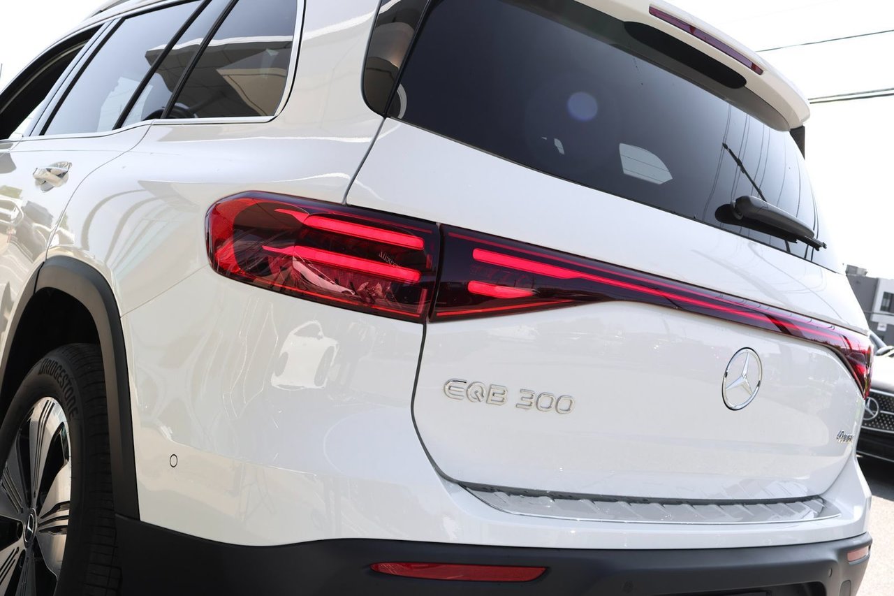 Image 10 Mercedes-Benz EQB EQB300 2025