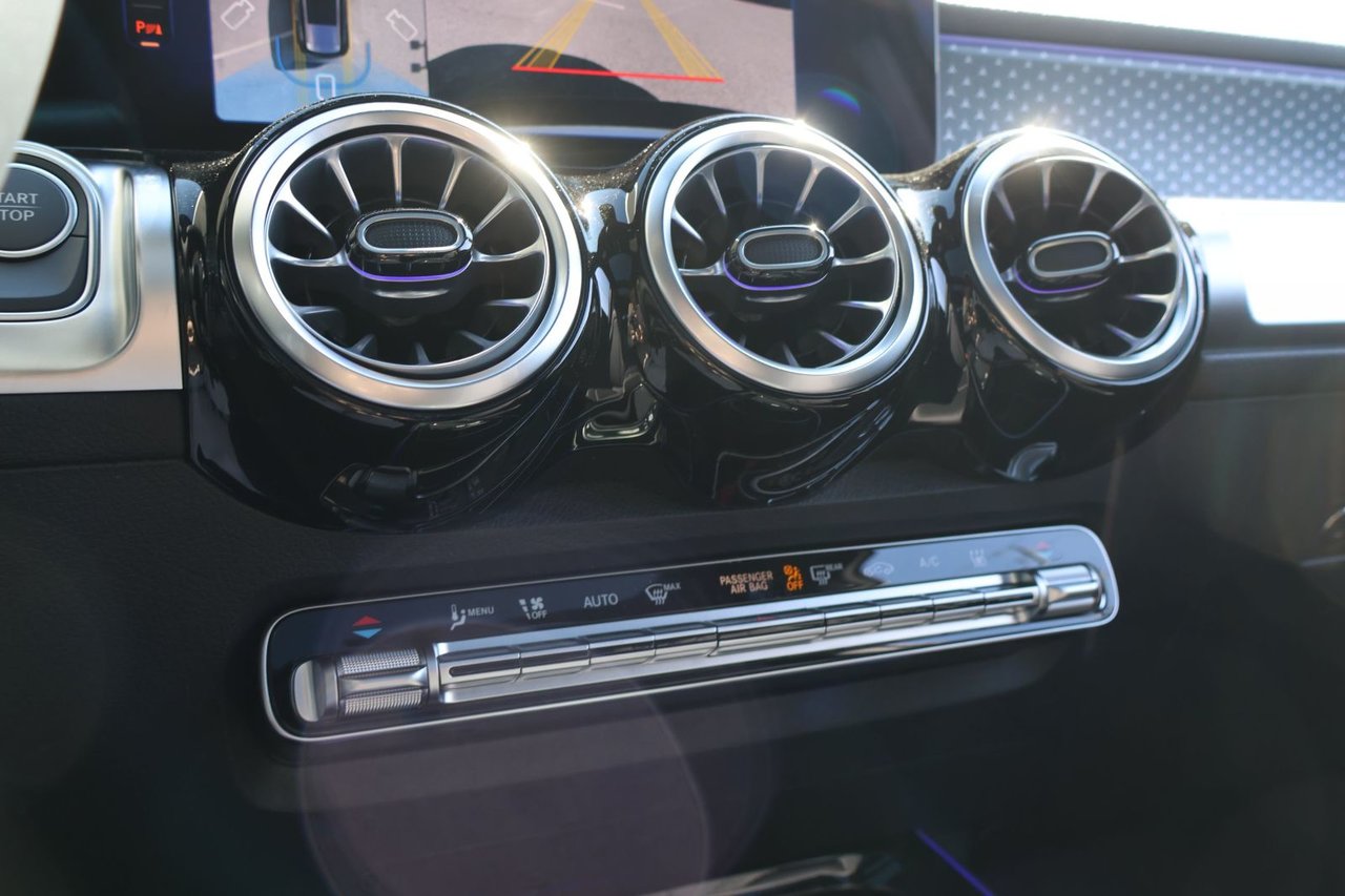 Image 25 Mercedes-Benz EQB EQB300 2025