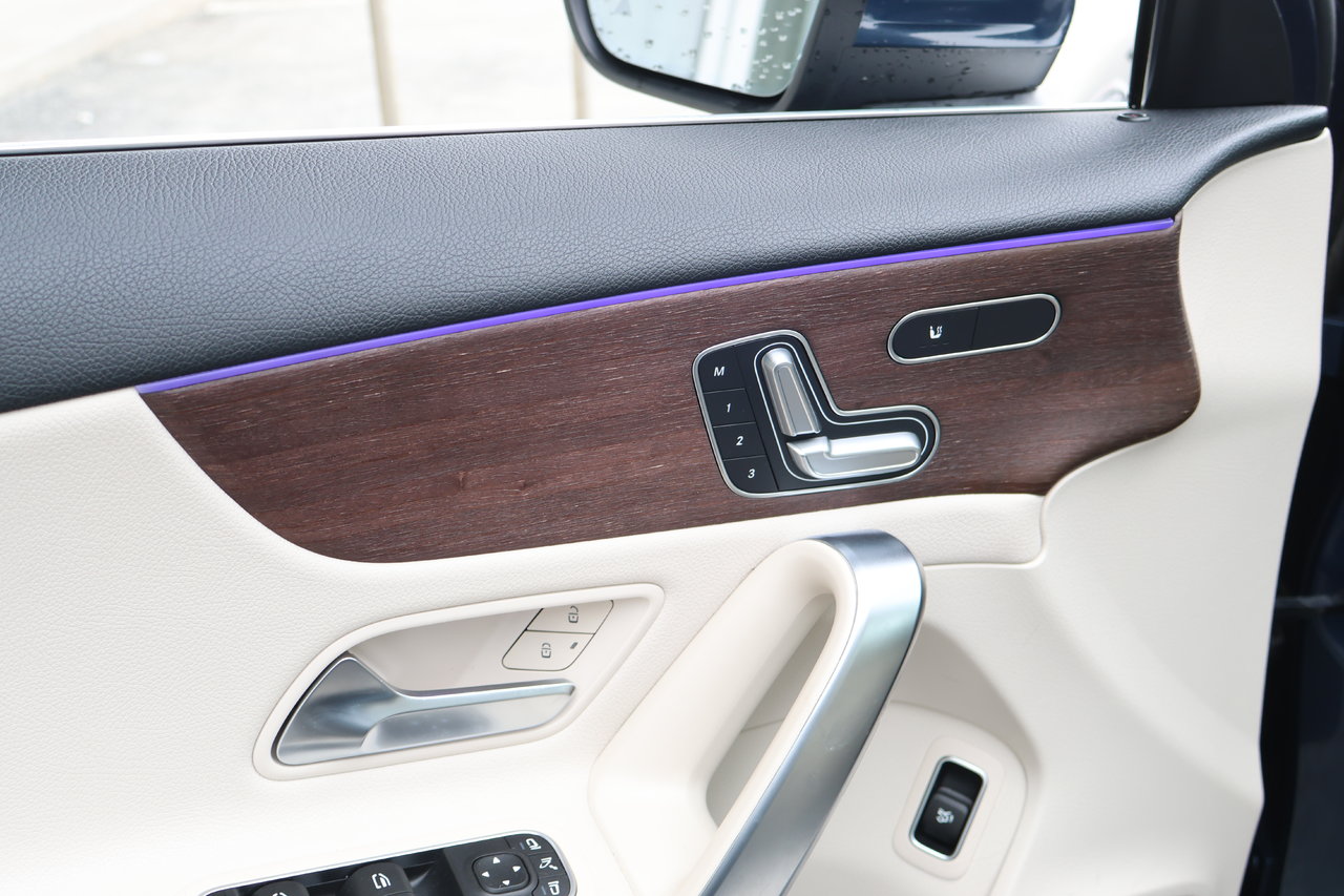 Image 10 Mercedes-Benz A-Class A220 2022