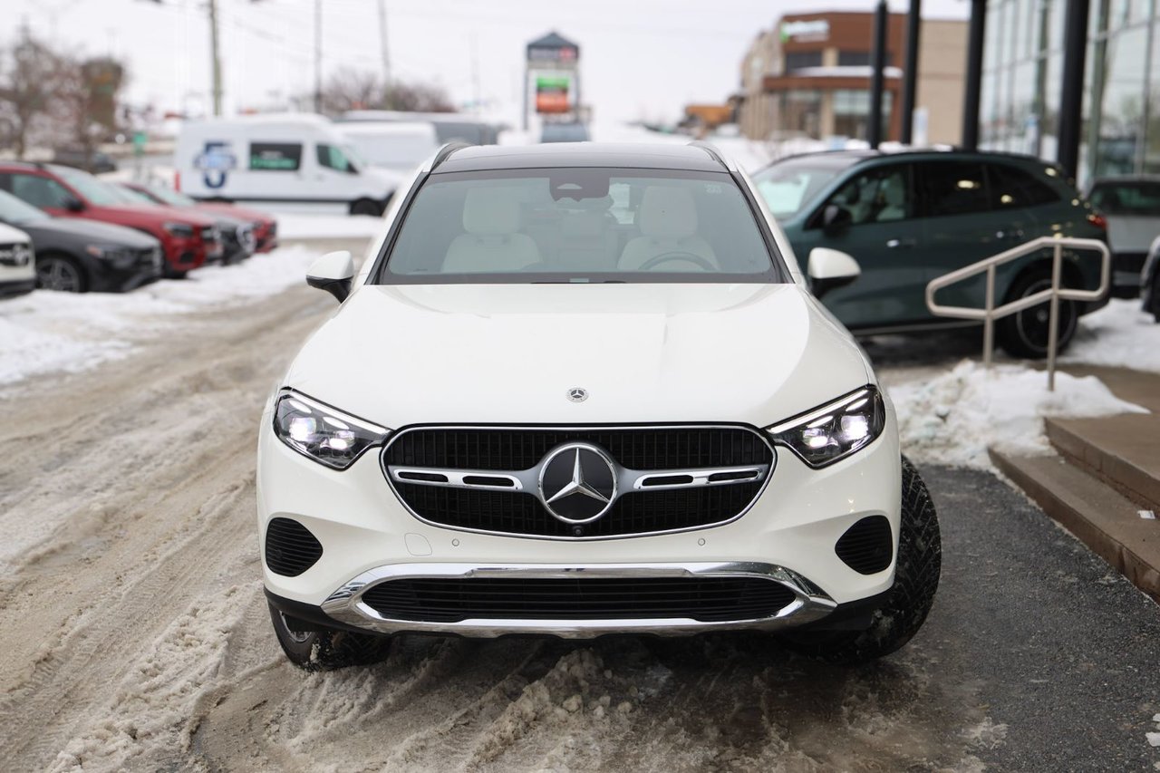 Image 4 Mercedes-Benz GLC GLC300 2023