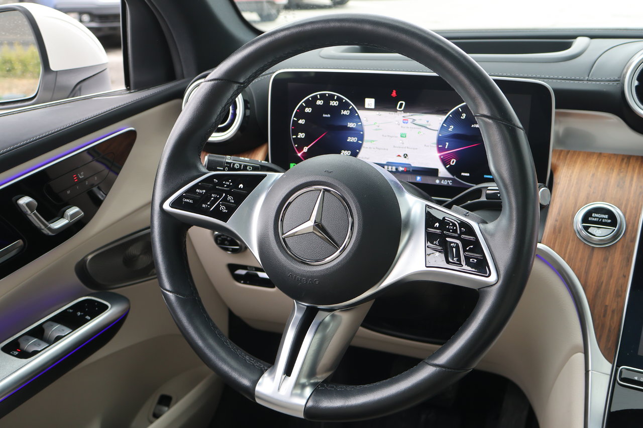 Mercedes-Benz GLC GLC300 2023 — photo 2
