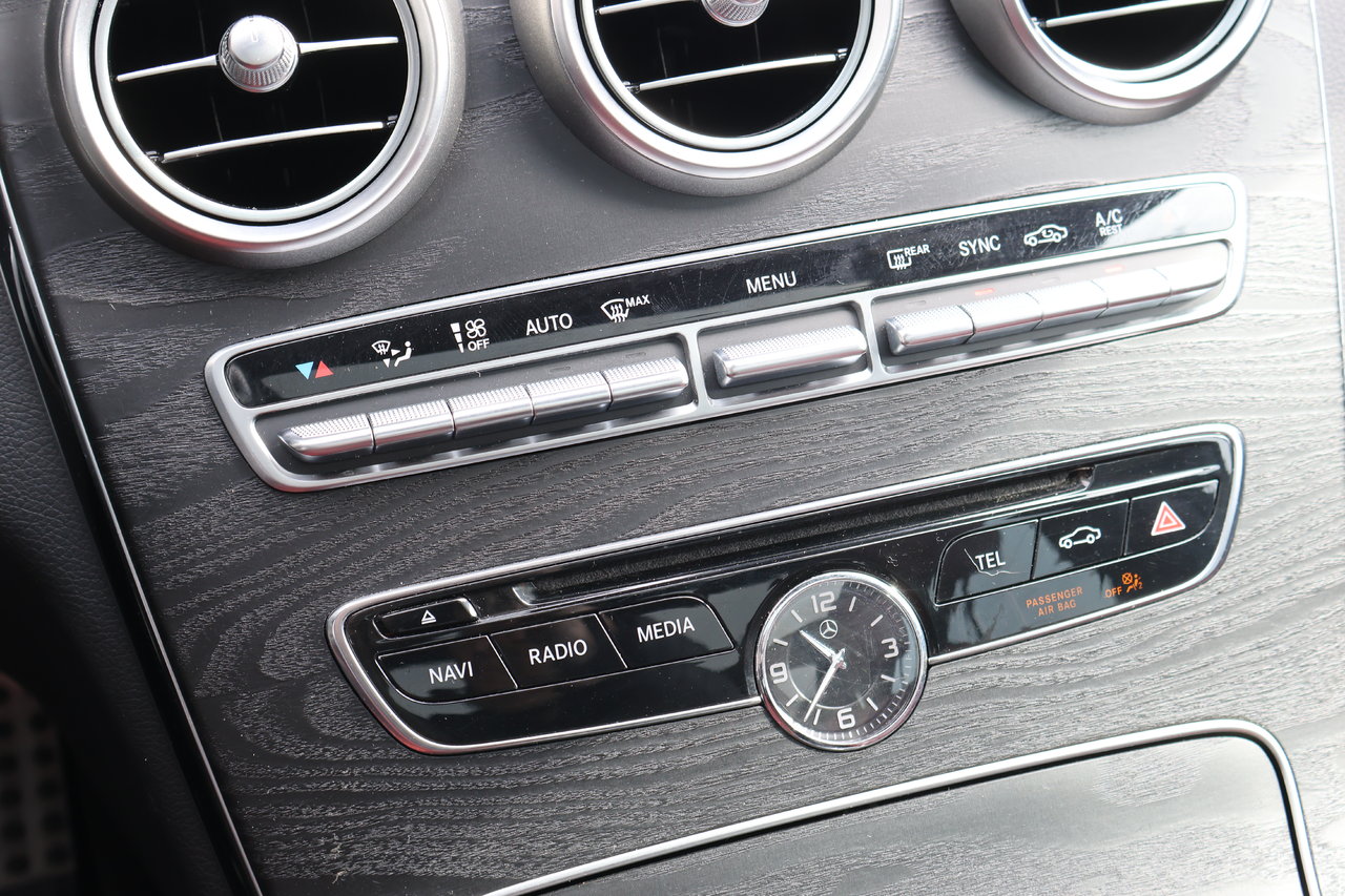 Image 20 Mercedes-Benz C-Class C400 2015