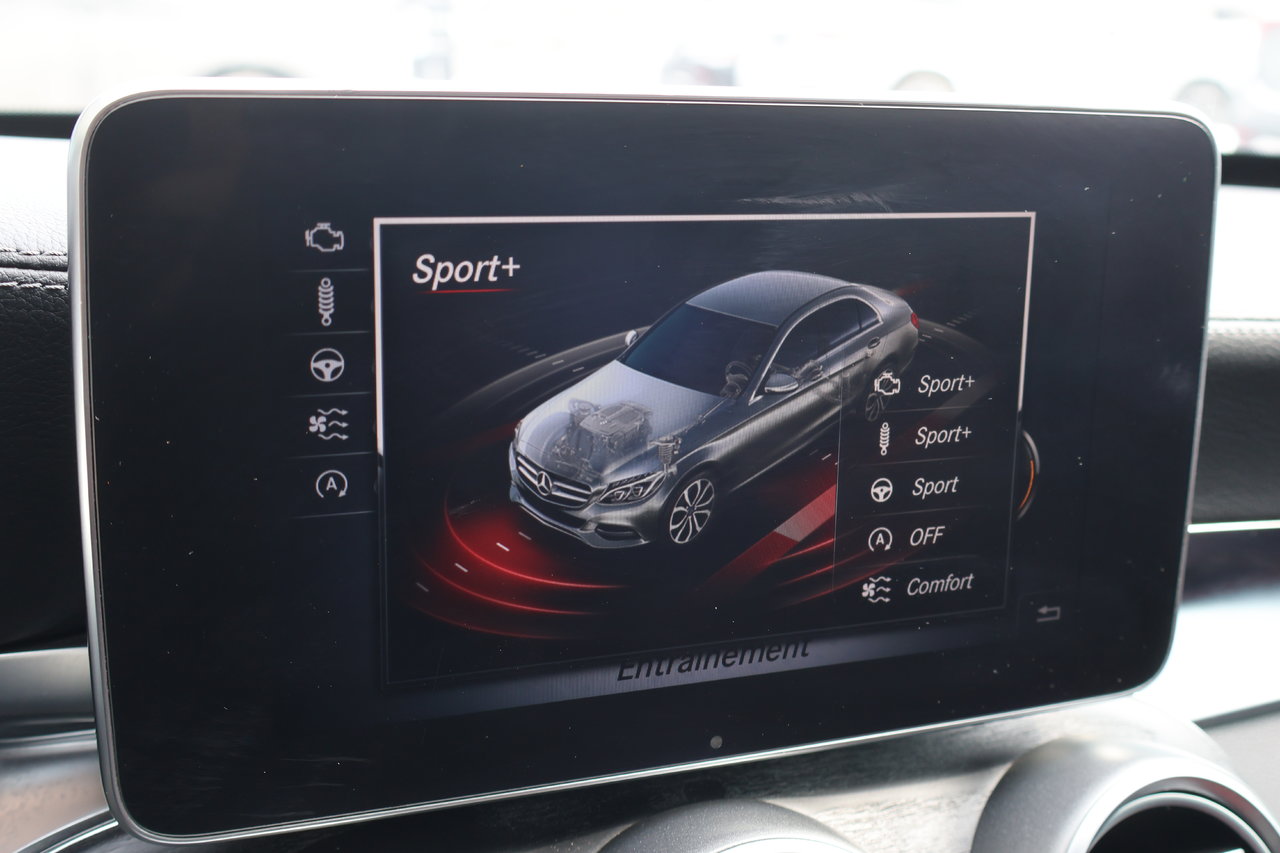 Image 23 Mercedes-Benz C-Class C400 2015