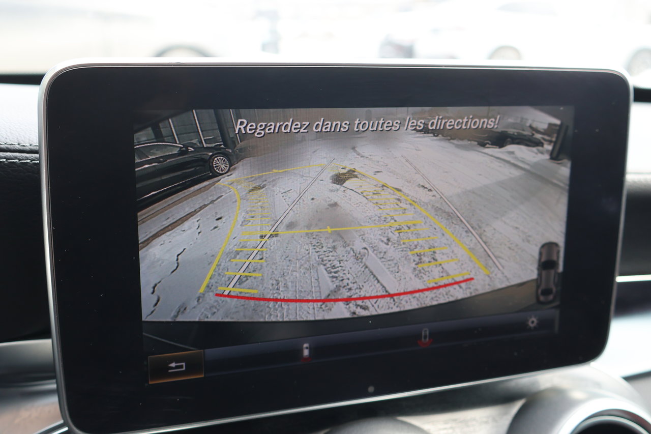 Image 26 Mercedes-Benz C-Class C400 2015