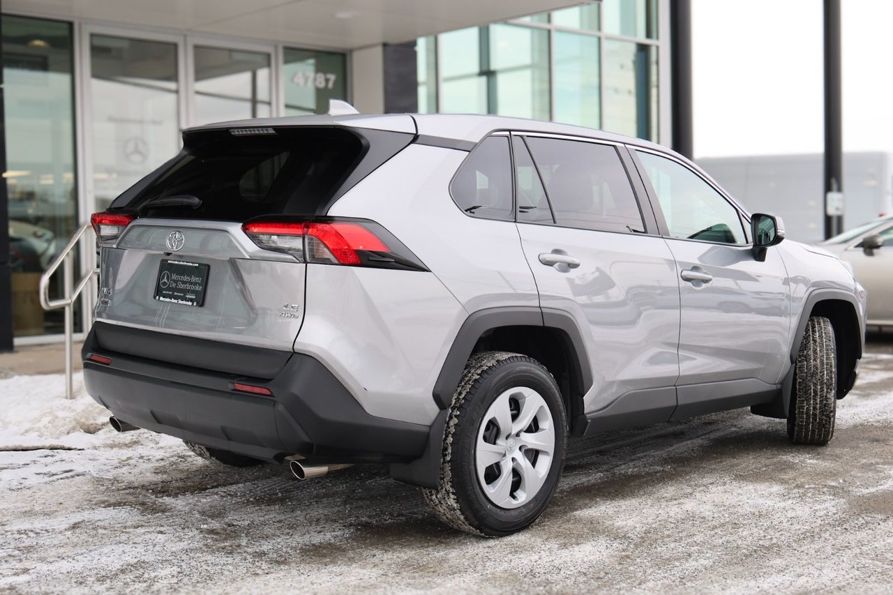 Image 8 Toyota Rav4 LE 2024