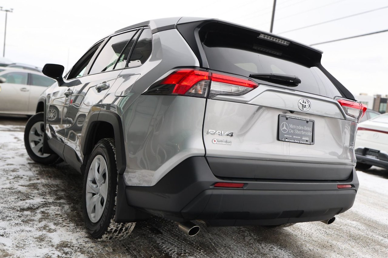 Image 10 Toyota Rav4 LE 2024