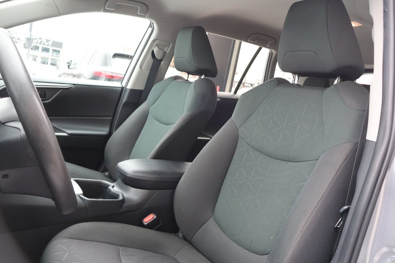 Image 15 Toyota Rav4 LE 2024