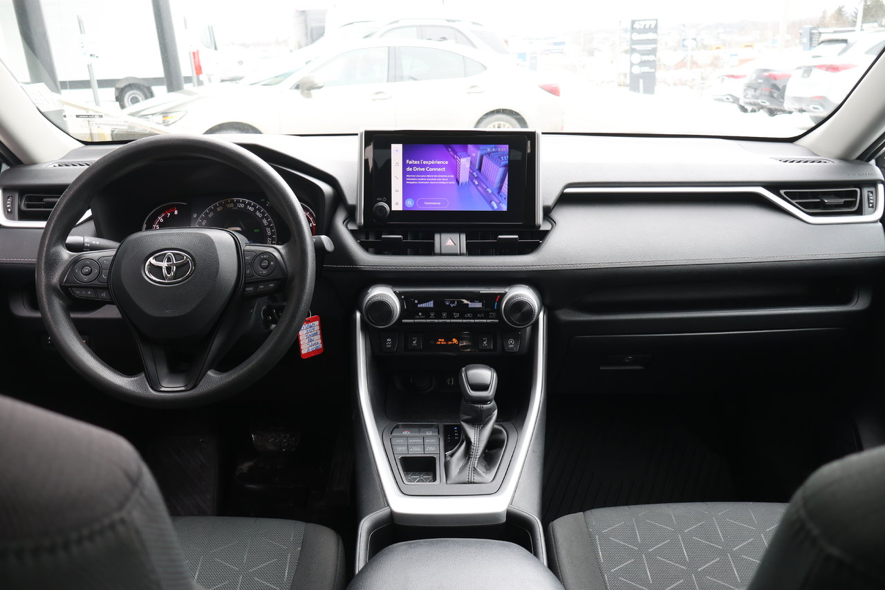 Image 17 Toyota Rav4 LE 2024