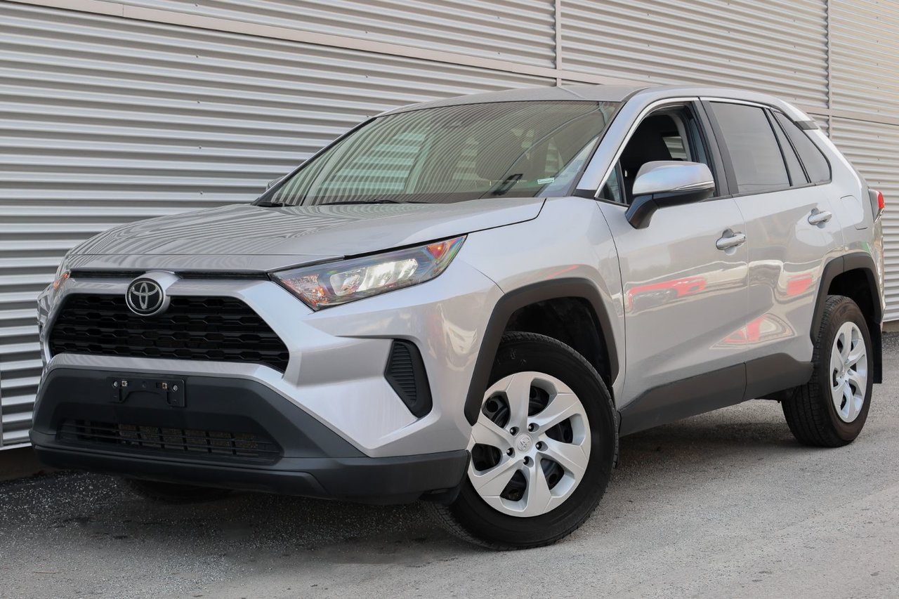 Toyota Rav4 LE 2024