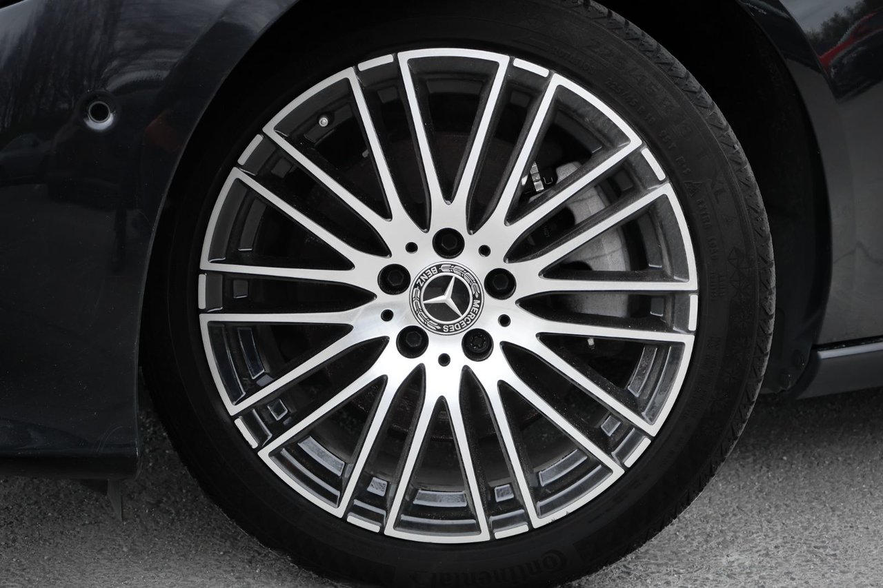Mercedes-Benz C-Class C300 2022 — photo 6