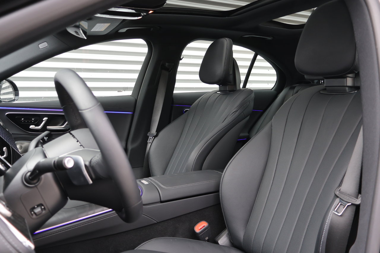 Mercedes-Benz E-Class E450 2025 — photo 3