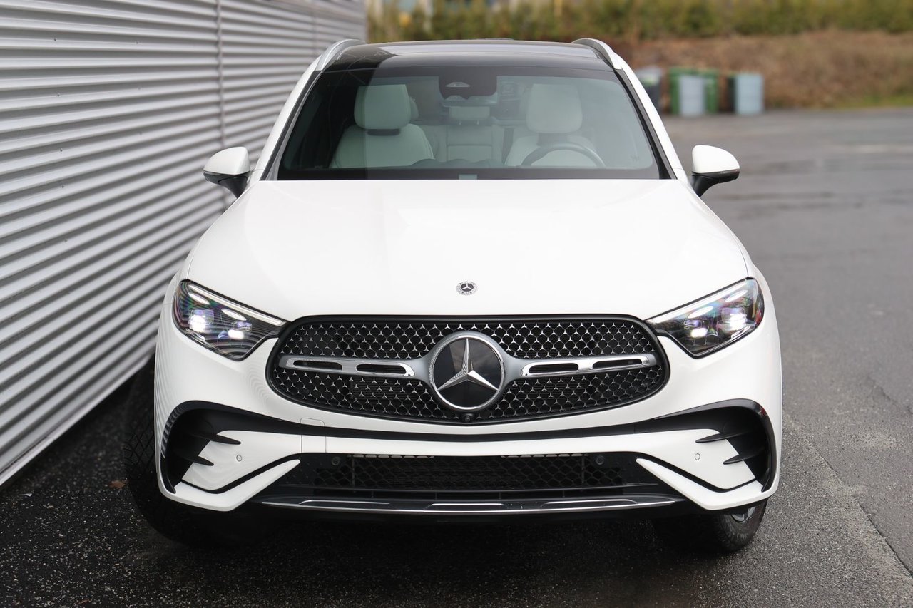 Mercedes-Benz GLC GLC300 2023 — photo 4