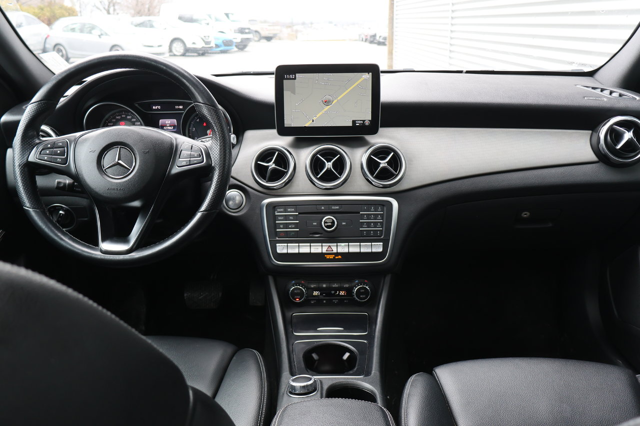 Image 12 Mercedes-Benz GLA-Class GLA250 2020
