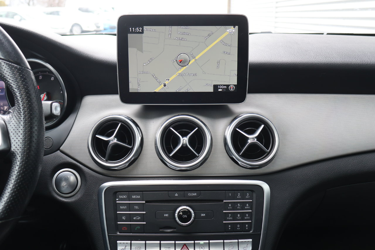 Image 15 Mercedes-Benz GLA-Class GLA250 2020