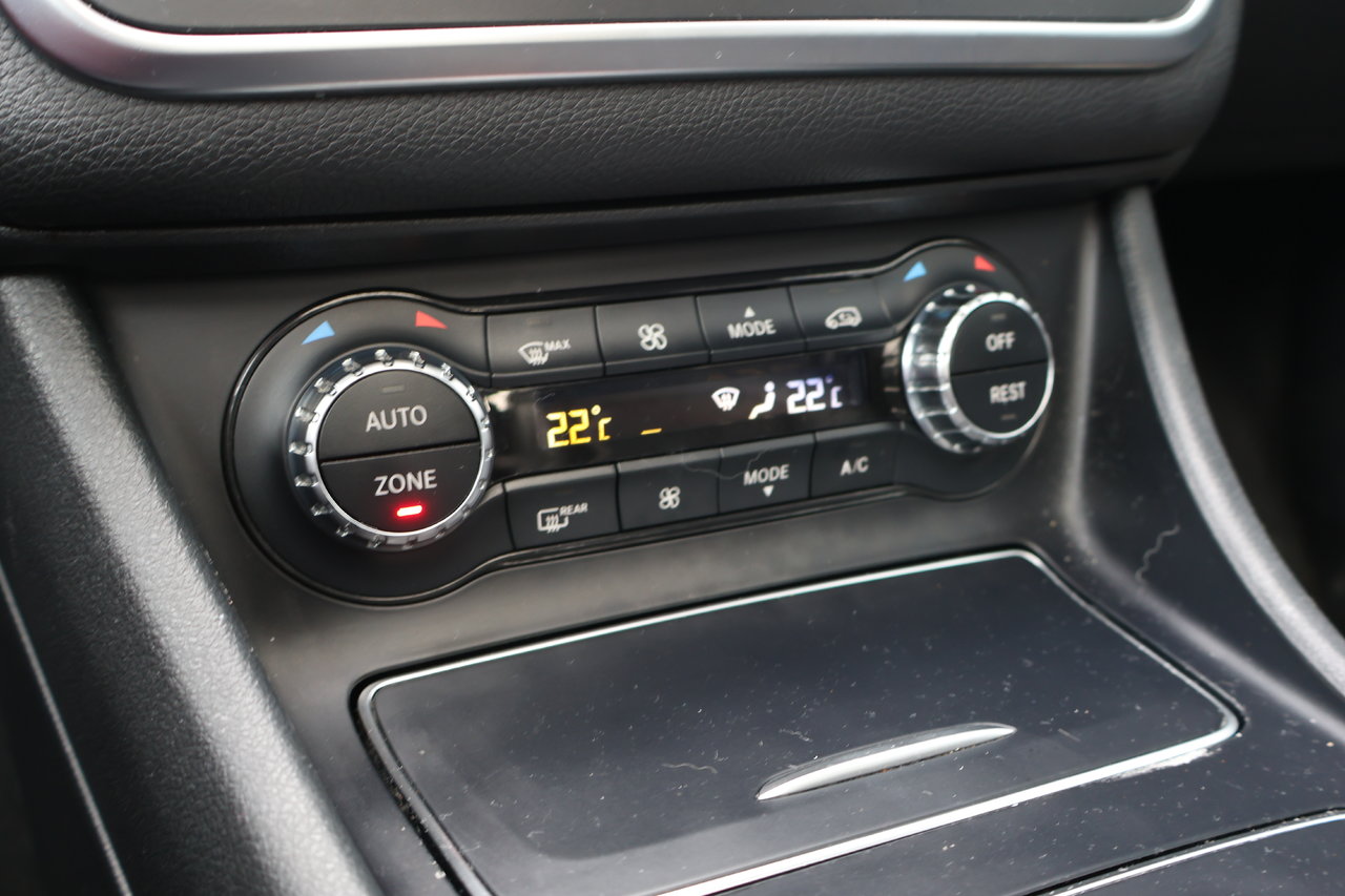 Image 20 Mercedes-Benz GLA-Class GLA250 2020